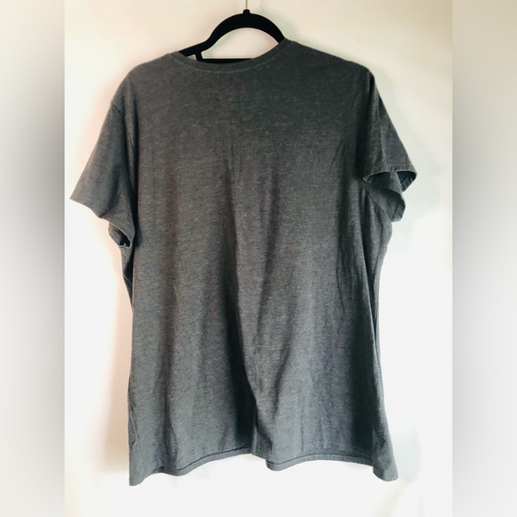 Flower Print T-shirt Gray 1X V Neck - Picture 2 of 3